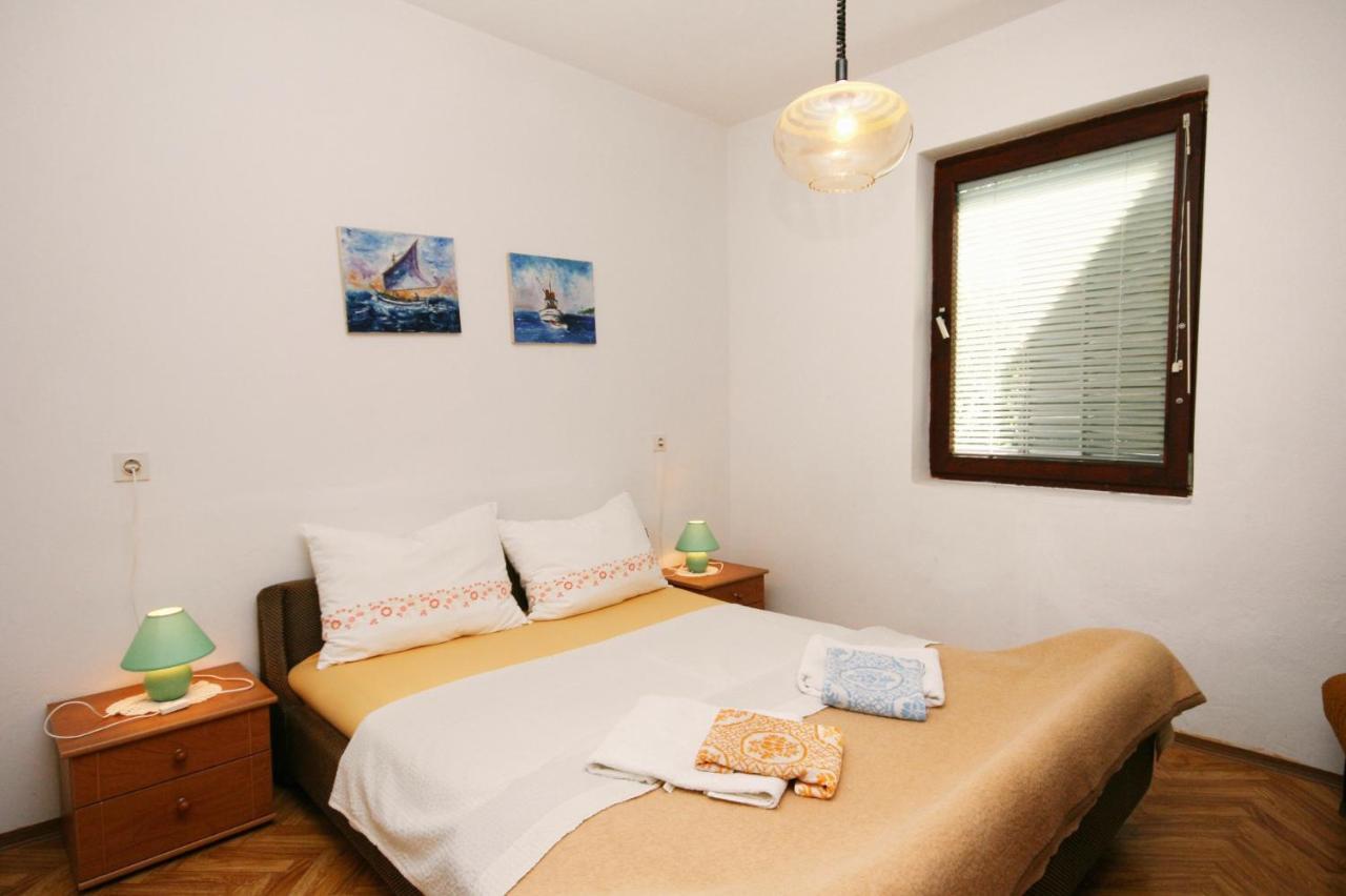 Apartment Jadranovo 5533A Buitenkant foto